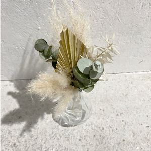 Tafelvaasje glas met droogbloemen