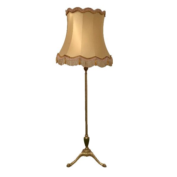 Naar volgens Dwingend Vintage lamp huren - Brisked Styled Weddings